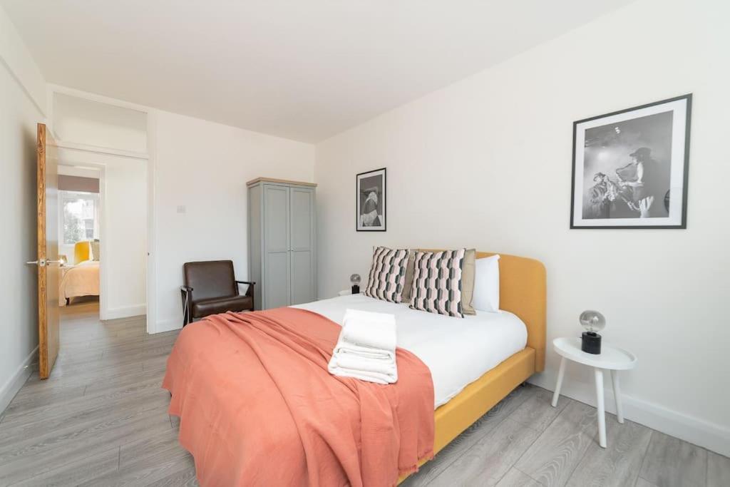 Two Bedroom Apartment By Buonomo Stays Short Lets & Serviced Accommodation In Balham With Balcony Londra Dış mekan fotoğraf