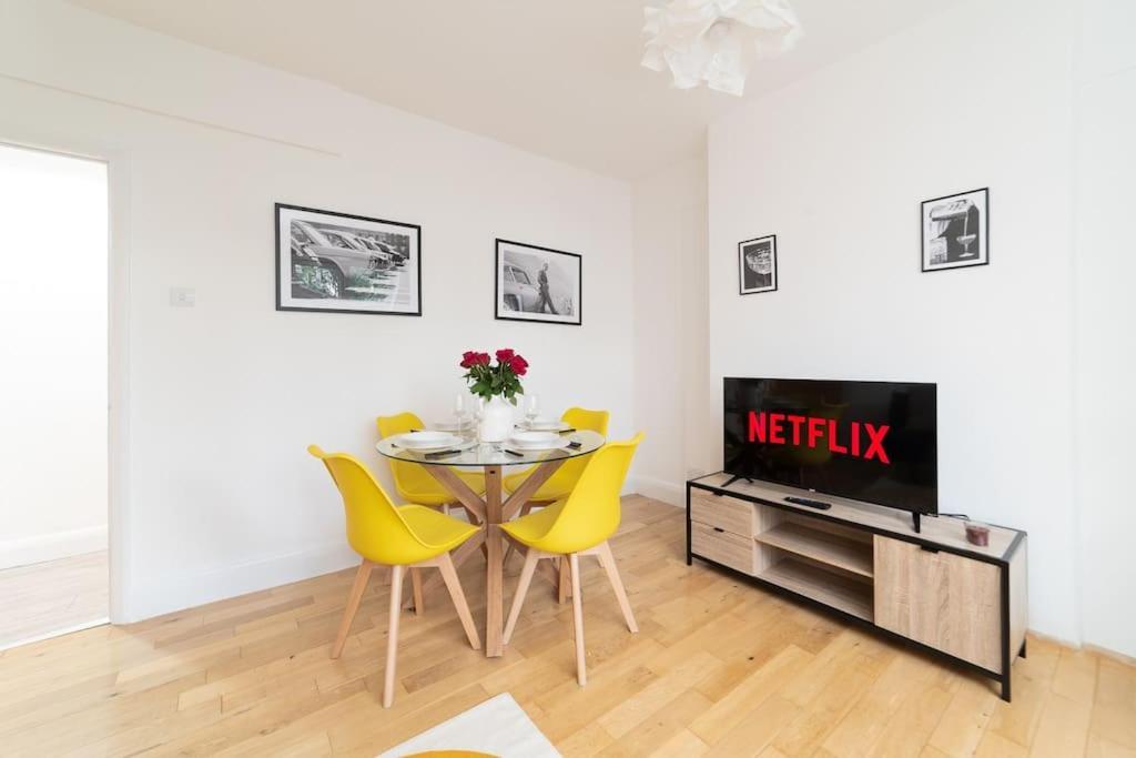 Two Bedroom Apartment By Buonomo Stays Short Lets & Serviced Accommodation In Balham With Balcony Londra Dış mekan fotoğraf